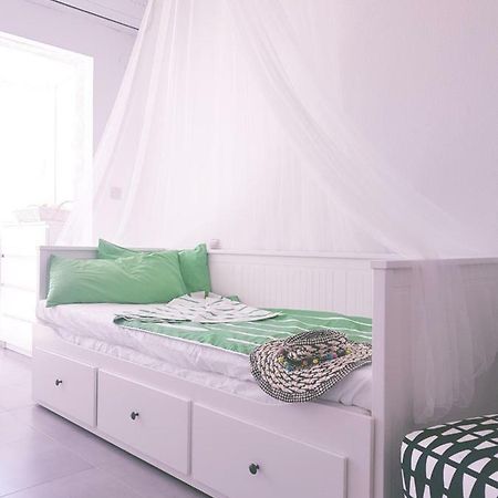 Cosy Studio Apartment In Torrevieja Exterior foto
