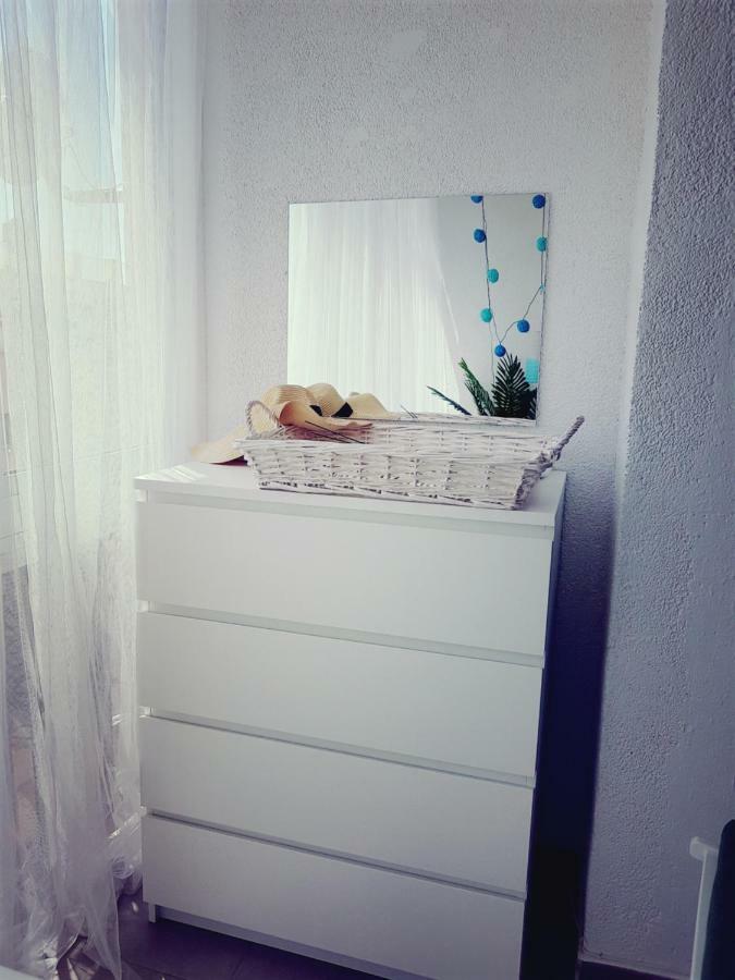 Cosy Studio Apartment In Torrevieja Exterior foto